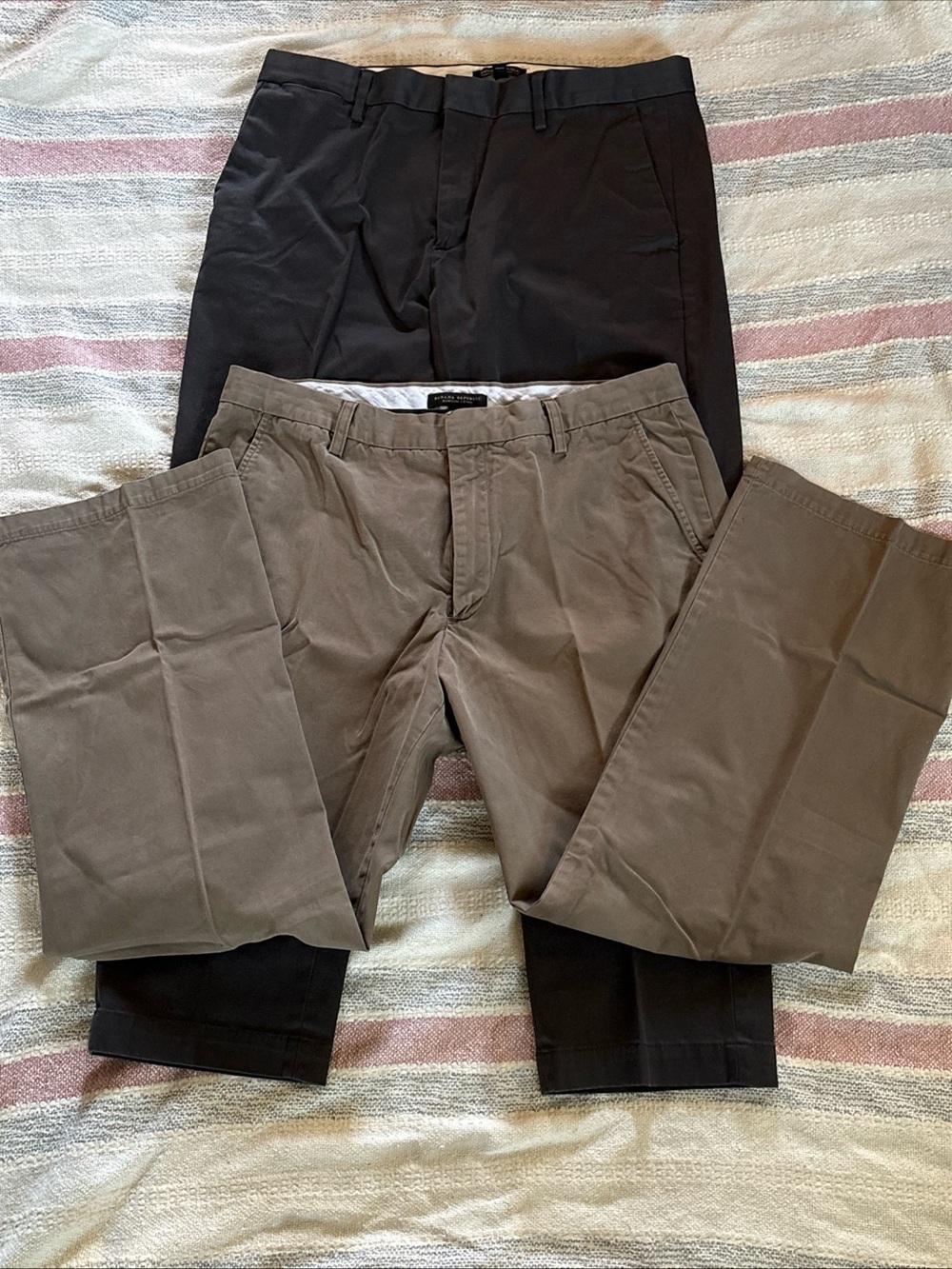 2 Pairs!!!! Banana Republic Men’s Pants 35x30